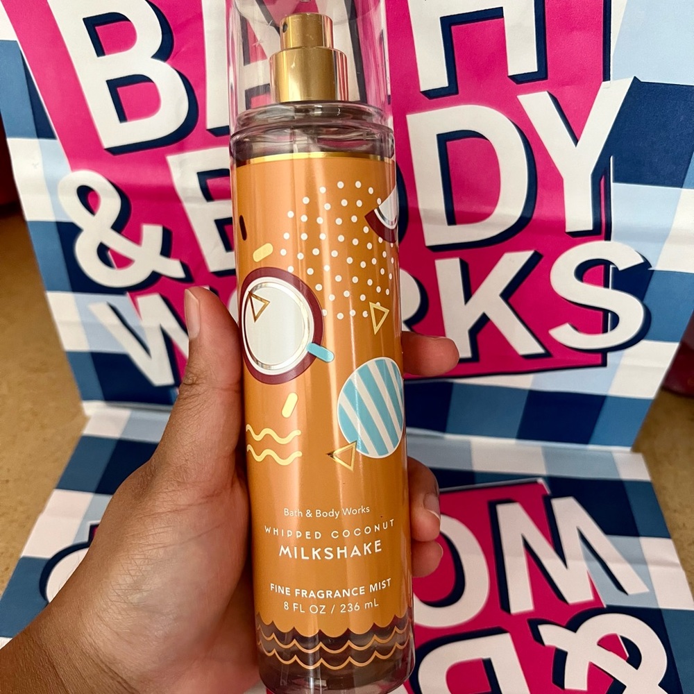 Bath & Body Works Fine Fragrance Mists Whipped Coconut Milkshake.